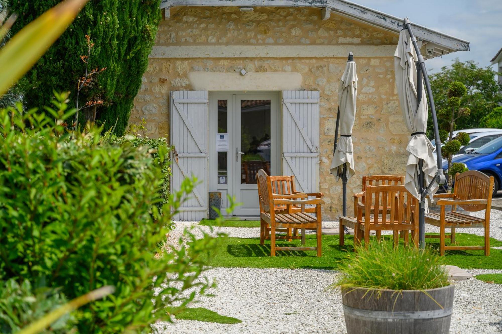 Pey La Tour - Logis Hotels & Restaurant Salleboeuf Exterior foto