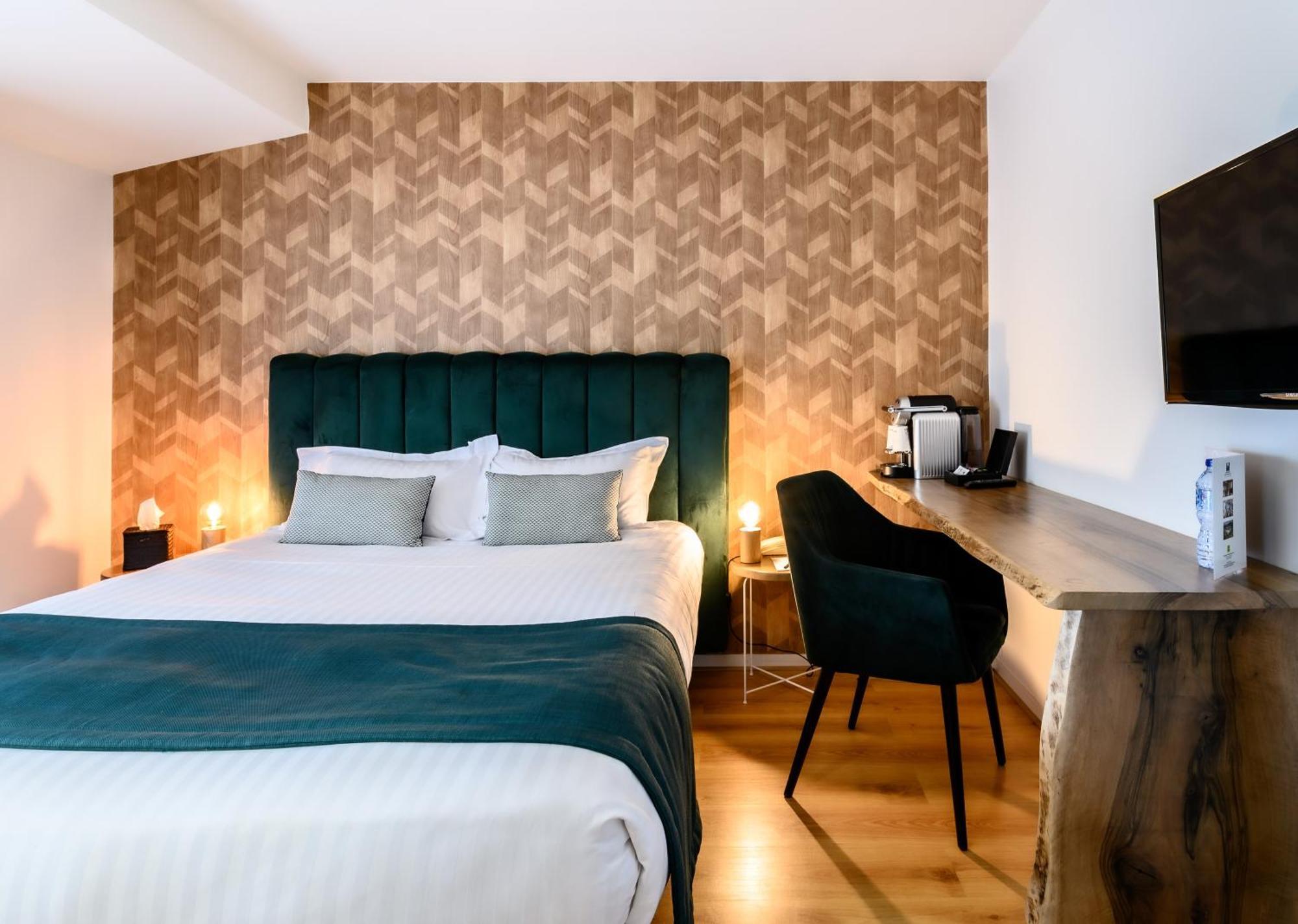 Pey La Tour - Logis Hotels & Restaurant Salleboeuf Zimmer foto